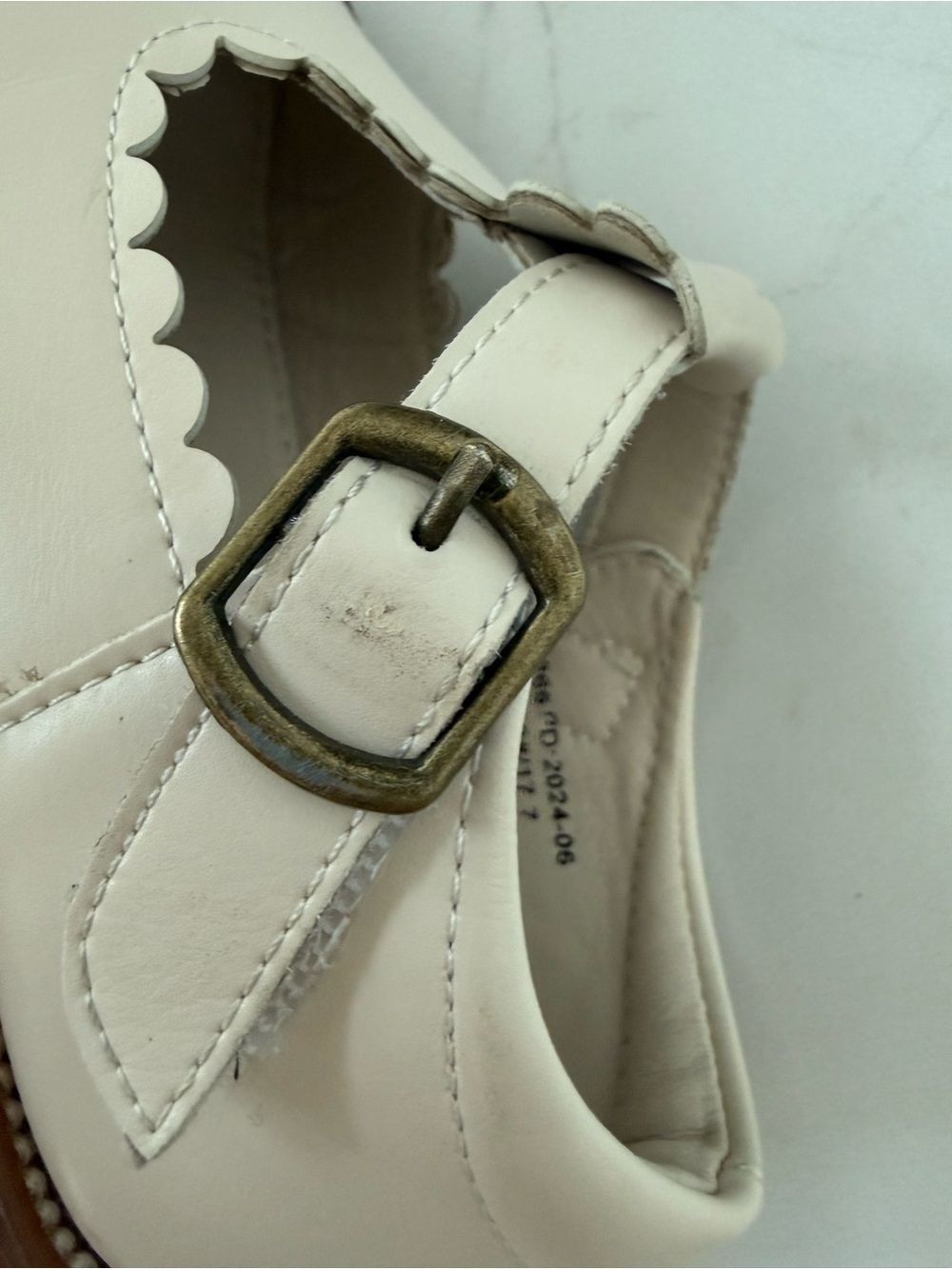 Felix & Flora Cream Girls' Mary Jane Dress Shoes Size 10T - Picture 3 of 6
